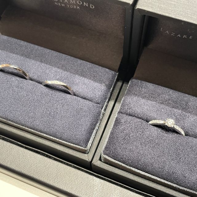 【ラザール ダイヤモンド(LAZARE DIAMOND)の口コミ】 ウェーブデザインが指に馴染みやすく、とてもつけ心地がいい指輪に出会え…