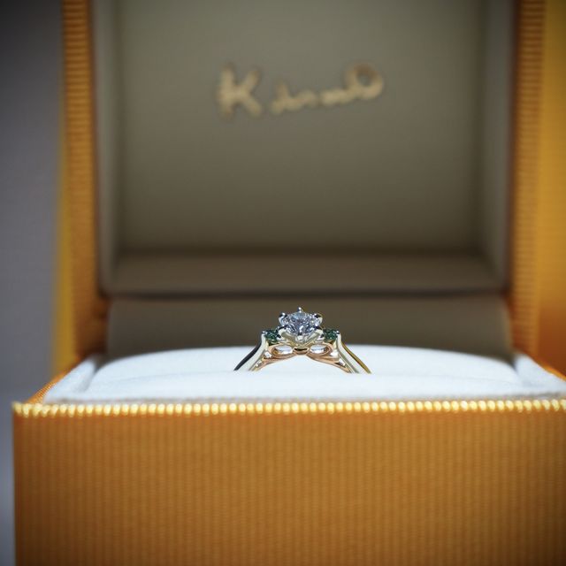 【ケイウノ ブライダル(K.UNO BRIDAL)の口コミ】 指輪のデザイン
人から見ても素敵に輝きますが、自分側から見てもかわいい…