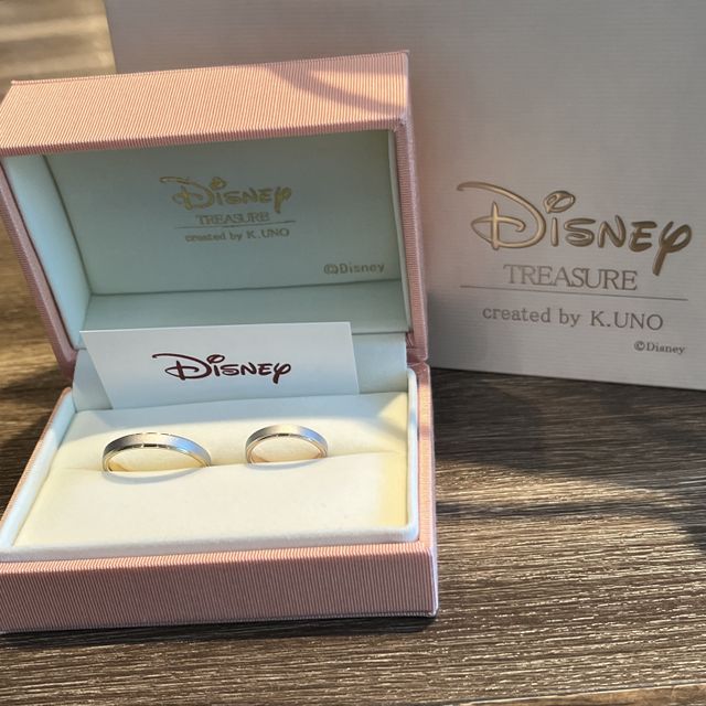 【ケイウノ ブライダル(K.UNO BRIDAL)の口コミ】 購入した月日は、すごくシンプルですが内側と縁のカラーが変わり特別なイ…