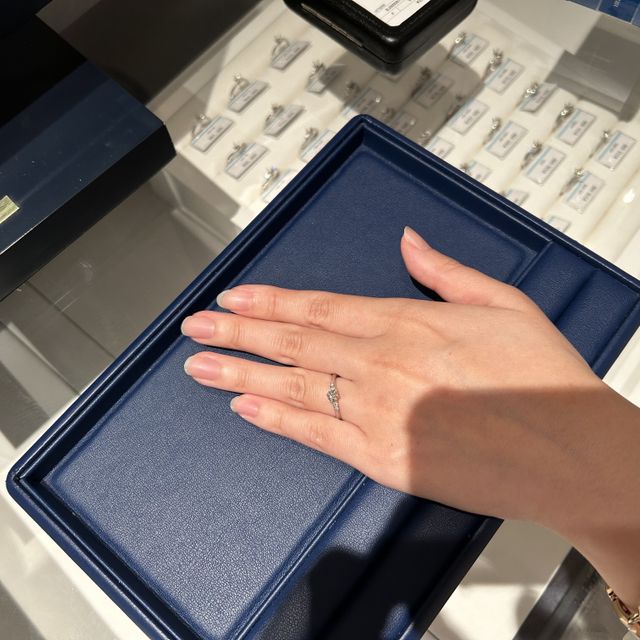 【銀座ダイヤモンドシライシの口コミ】 6月でブライダルフェアをやっていたので、条件をクリアすれば値引きがはい…