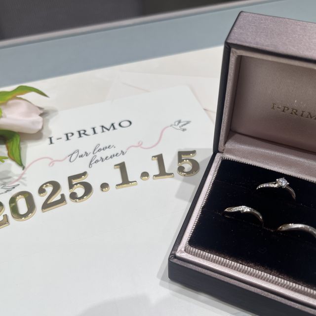 【アイプリモ(I-PRIMO)の口コミ】 ストーリー、デザインに惹かれてこの指輪を選びました。
2つの指輪を合わ…