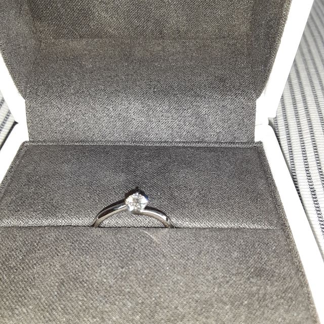 【TOWA(永遠)の口コミ】 第一印象がウェーブになっていることに惹かれました。
しなやかな女性らし…