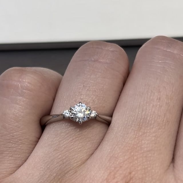 【アイプリモ(I-PRIMO)の口コミ】 ストレートラインのマリッジリングが気になっていた時に、様々なデザイン…