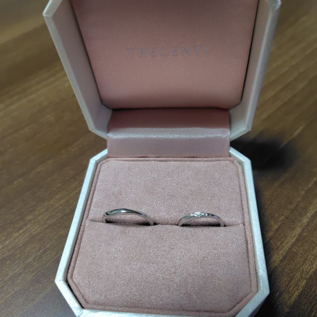 【TRECENTI(トレセンテ)の口コミ】 つけ心地がとてもよいです。ストレートやVのリングも試着しましたが、ウェ…
