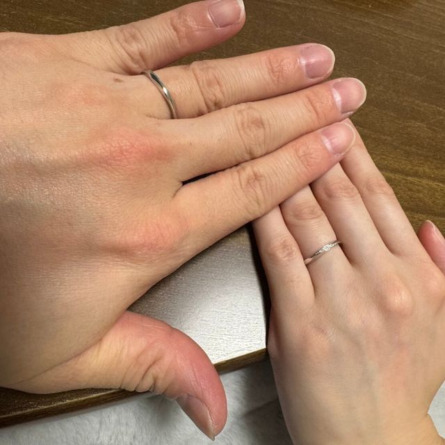 【TRECENTI(トレセンテ)の口コミ】 つけ心地がとてもよいです。ストレートやVのリングも試着しましたが、ウェ…