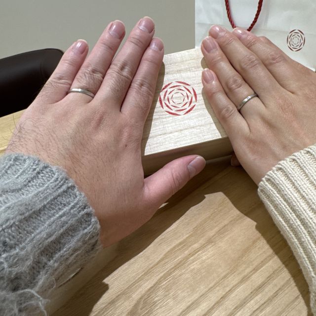 【出雲結(いずもゆい)の口コミ】 シンプルなデザインで毎日つけられる。任意の加工をしたり、誕生石を埋め…