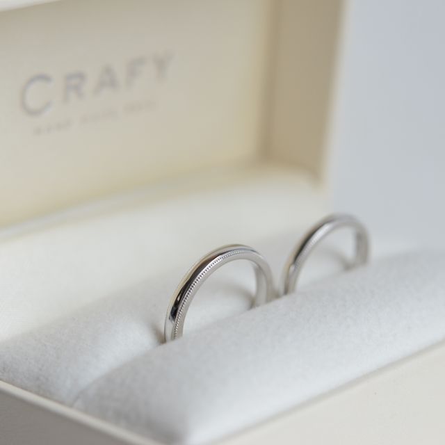 【CRAFY(クラフィ)の口コミ】 指輪の材質はいくつかある中からプラチナを選択しました。
デザインはリン…