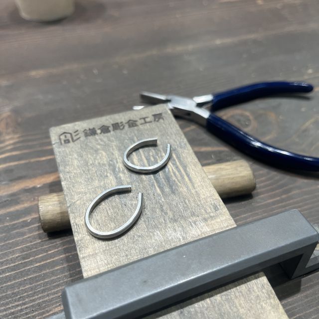 【鎌倉彫金工房の口コミ】 ・デザインについて
シンプルなデザインから少し個性のあるデザイン、素材…