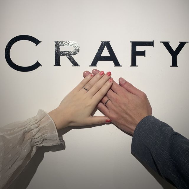 【CRAFY(クラフィ)の口コミ】 一生物だからこそ、誰とも被らない2人だけの特別な指輪♡
デザインから石ま…