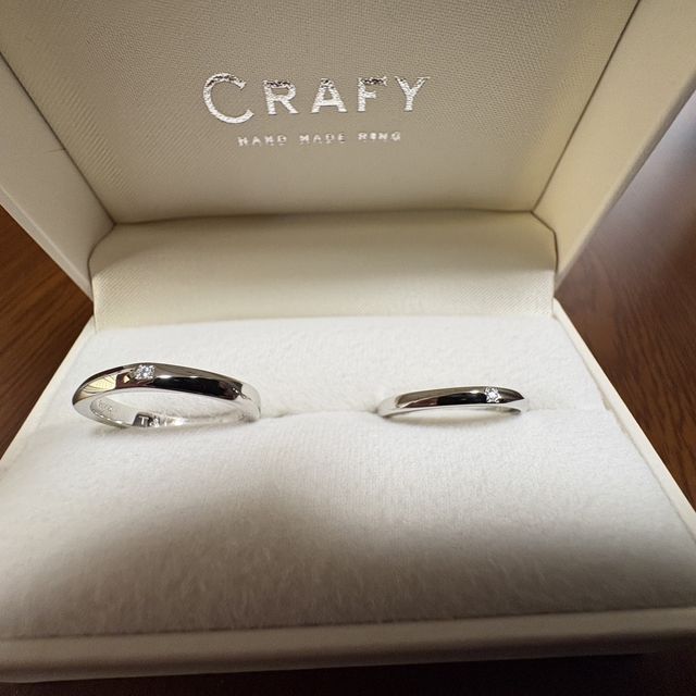 【CRAFY(クラフィ)の口コミ】 自分でデザインを決めて、自分で型を作る作業をするので愛着が持てます。
…