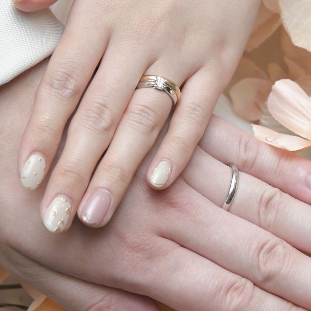 【ティファニー(Tiffany & Co.)の口コミ】 シンプルなデザインなので他のブランドのリングとの重ね付けにも合うと思…