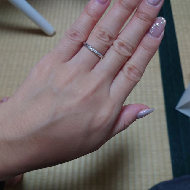 【アイプリモ(I-PRIMO)の口コミ】 ダイヤモンドがたくさん散りばめられており、ゴージャスな指輪を付けたか…