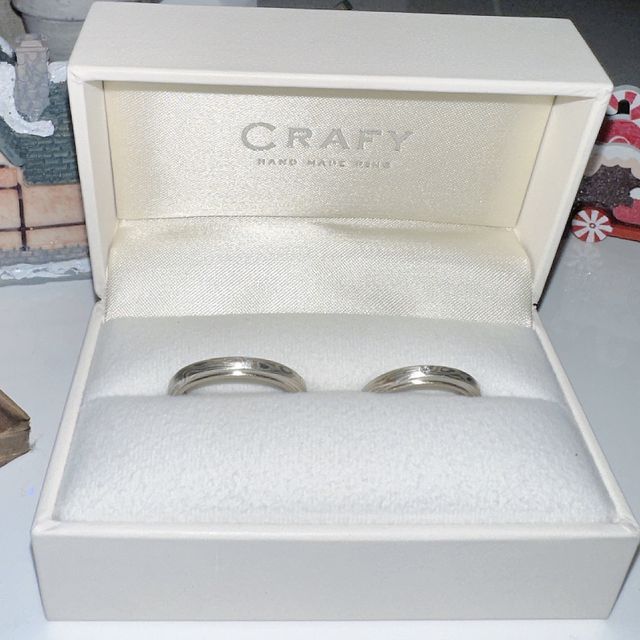 【CRAFY(クラフィ)の口コミ】 指輪のデザインは木目金・ヘアライン加工とホワイトゴールドにしました。…