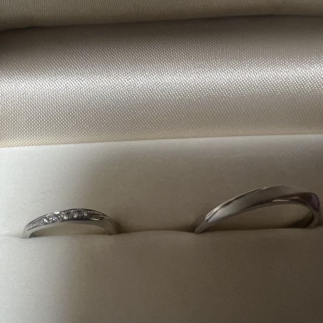 【1122 iifuufu bridal(いい夫婦ブライダル)の口コミ】 オンラインで見ていた通りのイメージ通りのものですごく満足しています。…