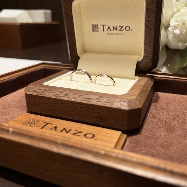 【TANZO.(鍛造指輪)の口コミ】 フルオーダーメイドでお互いの思い通りのデザインの結婚指輪が作成できる…