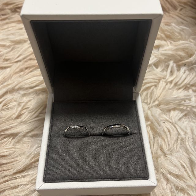 【TOWA(永遠)の口コミ】 試着したものの中で一番細い指輪でした。自分の指が短いのですが、細いこ…