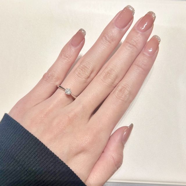 【銀座ダイヤモンドシライシの口コミ】 流行りや飽きもなく、何十年経っても身に着け続けられるシンプルで洗練さ…