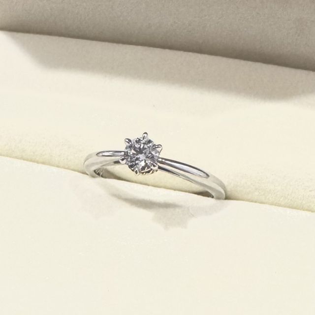 【ケイウノ ブライダル(K.UNO BRIDAL)の口コミ】 オーダーでデザインしていだきました。
世界に自分だけ、大好きなディズニ…