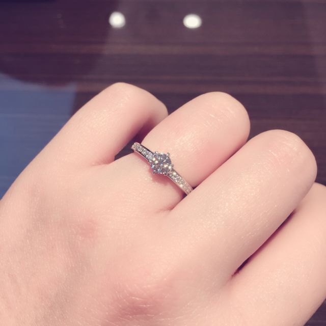 【JEWELRY  KAMATA(ジュエリーかまた)の口コミ】 何と言ってもお値段がリーズナブルなかまたさんのジュエリー！
同じデザイ…