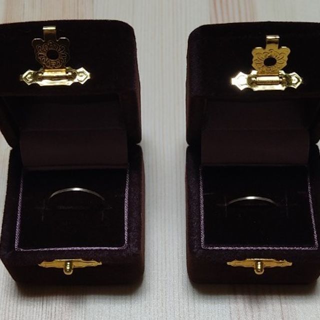 【ete(エテ)の口コミ】 細身のリング、シンプルで華奢なデザインを探していました。
ゴールドは柔…