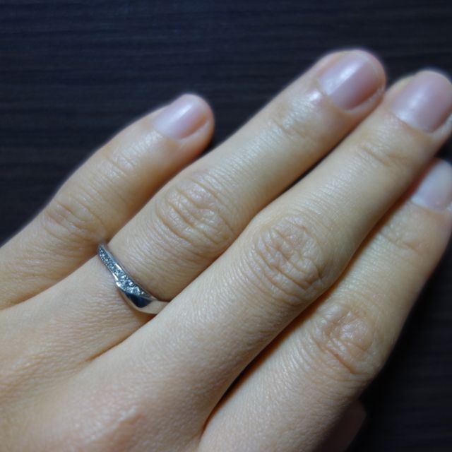 【俄(にわか)の口コミ】 当初婚約指輪を買ったブランドでセットリングを作ろうと思っていたのです…