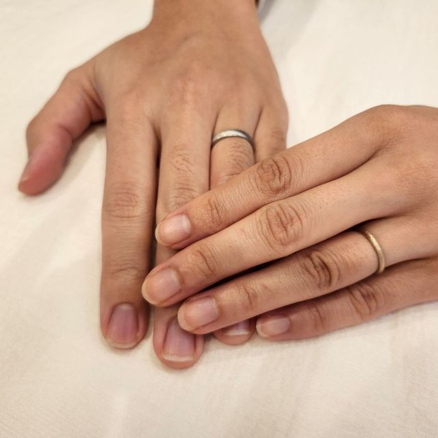 【Cayof(カヨフ)の口コミ】 金属アレルギーがありましたが相談して症状の出にくい素材にしてもらい、…