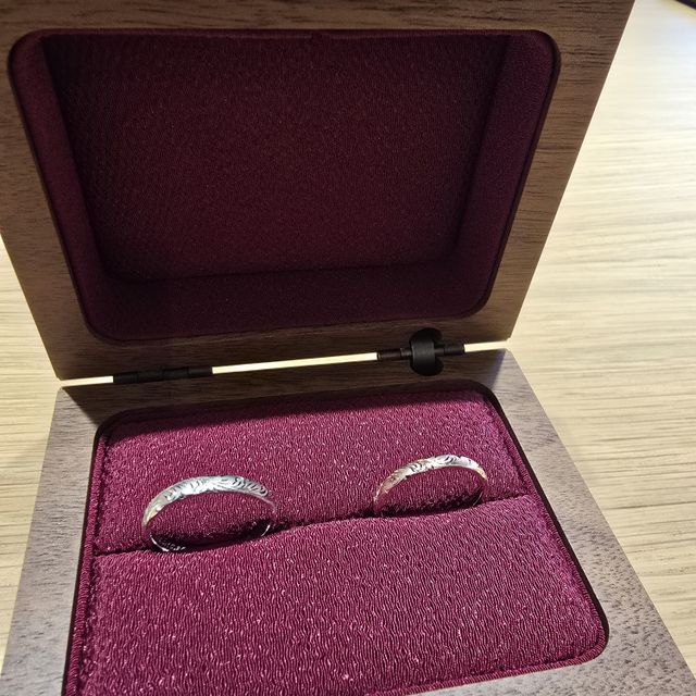 【MIORING(ミオリング)の口コミ】 他の指輪と比べてとても魅力的で素晴らしく、接客も丁寧に親身になって話…