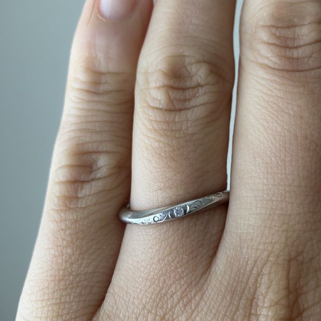 【ケイウノ ブライダル(K.UNO BRIDAL)の口コミ】 【デザイン】
セミオーダー
（外側）
アンティークで可愛らしいイメージで…