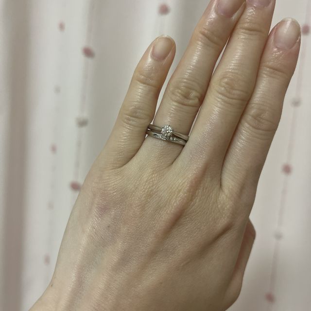 【アイプリモ(I-PRIMO)の口コミ】 指輪のデザインがまず気に入りました。旦那さんが元々婚約指輪を先に購入…
