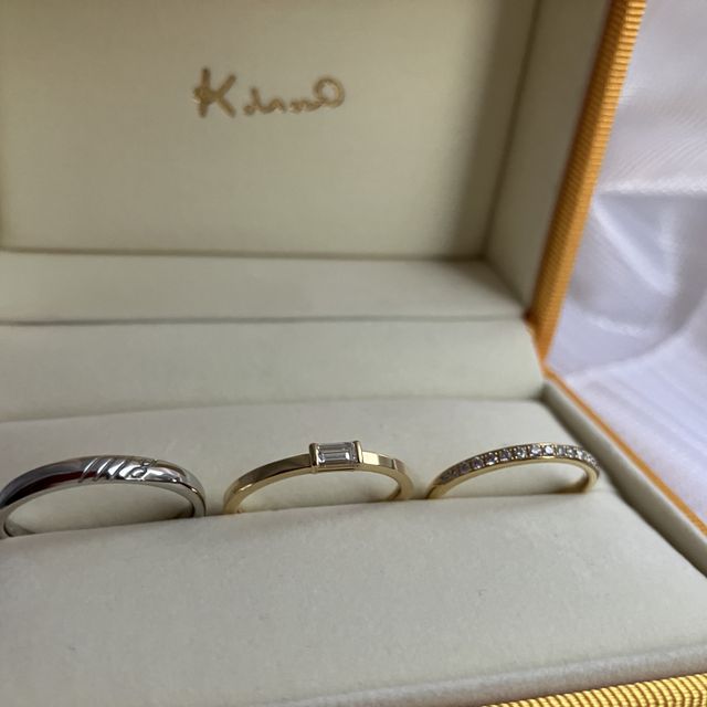【ケイウノ ブライダル(K.UNO BRIDAL)の口コミ】 婚約指輪、結婚指輪の3点を載せていますが、セットで販売している訳ではな…