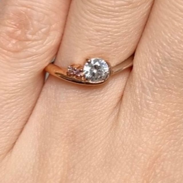 【アイプリモ(I-PRIMO)の口コミ】 ベースがプラチナやゴールドではなくピンクゴールドなのがとても可愛くて…