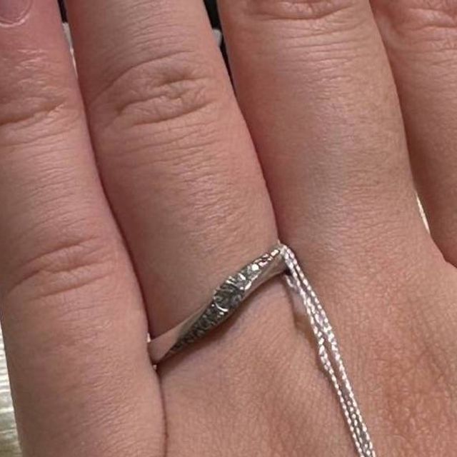 【TRECENTI(トレセンテ)の口コミ】 初めはフルエタニティリングやハーフエタニティリングを中心に試着しまし…