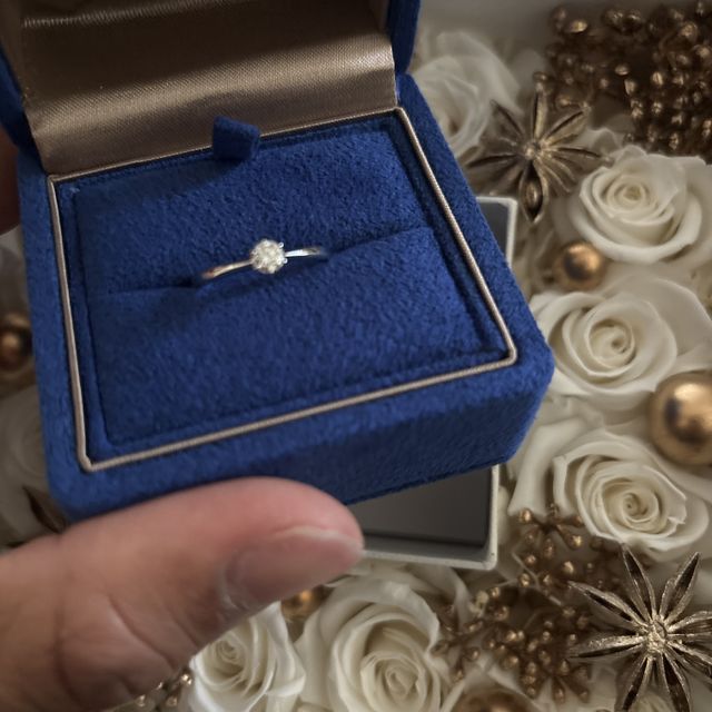 【BRILLIANCE+(ブリリアンスプラス)の口コミ】 安くて質の良いいいダイヤをたくさん取り揃えてくださっており、ダイヤの…