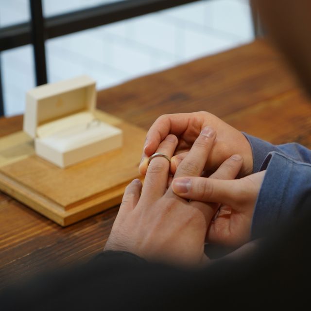 【THREE TREES(スリーツリーズ)の口コミ】 艶なしでカジュアルに着用できるようにしていただきました。夫婦で違った…