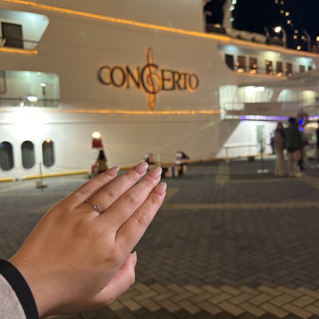 【ラザール ダイヤモンド(LAZARE DIAMOND)の口コミ】 指が太いためなかなか指輪をつける習慣がなかったため、できるだけ指が綺…