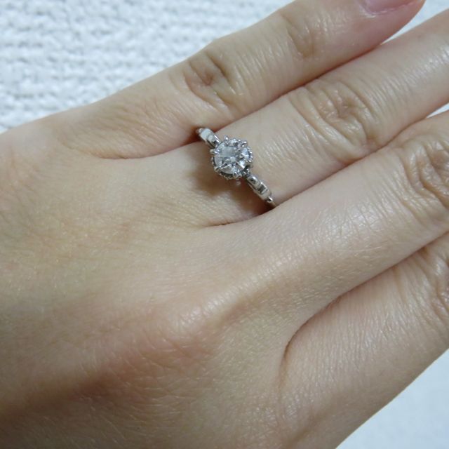 【ケイウノ ブライダル(K.UNO BRIDAL)の口コミ】 オーダーメイドでつくることができたため。
デザイナーの方が親切で私の要…