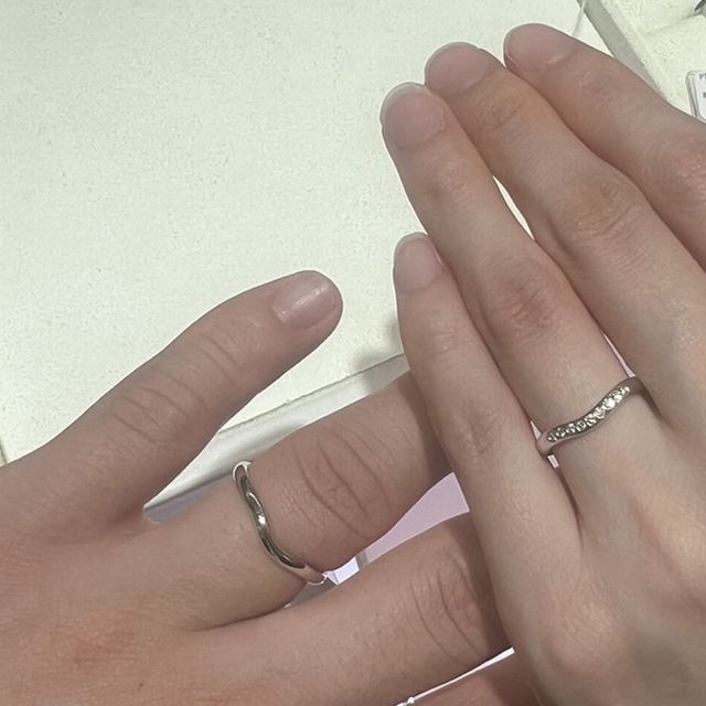 【ティファニー(Tiffany & Co.)の口コミ】 婚約指輪と重ねづけすると一つの指輪のデザインぽくなるのがかわいくて、…