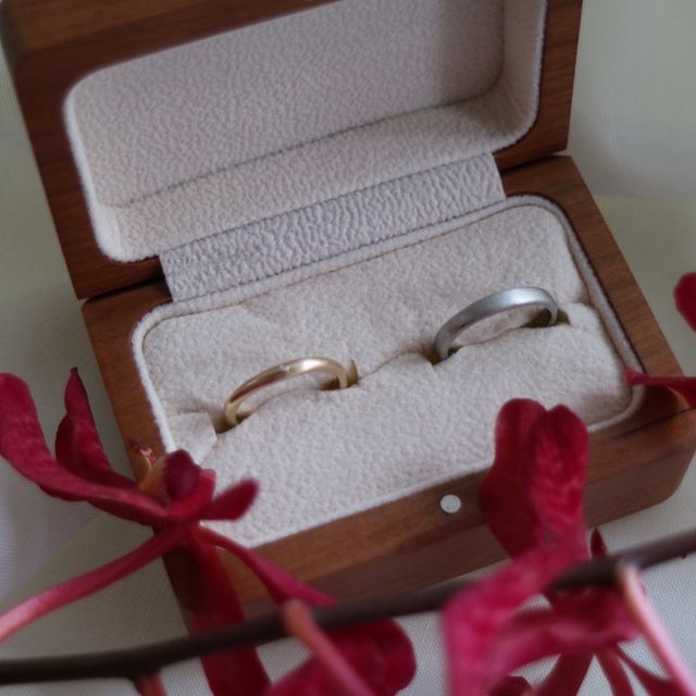 【atelier ST, CAT(アトリエ エスティーキャット)の口コミ】 たくさんのリングの素材、装飾、形などをセレクトしていけるので試着をし…