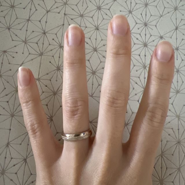 【TANZO.(鍛造指輪)の口コミ】 指輪のデザイン
骨格ナチュラルの私の手に似合う、重厚感のある指輪を探し…