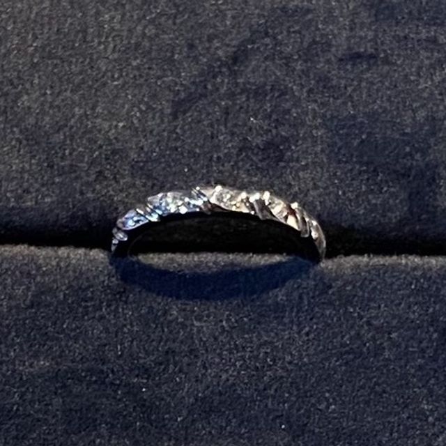 【ショーメ(CHAUMET)の口コミ】 シンプルなザ結婚指輪ではないものをパートナーが探しており、あまり人と…