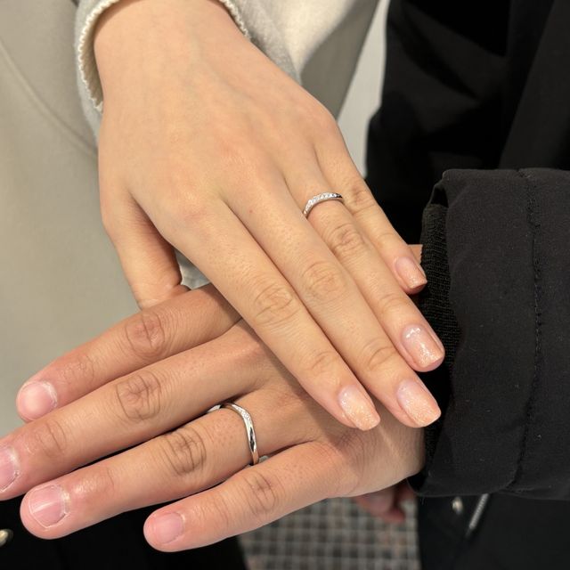 【TRECENTI(トレセンテ)の口コミ】 ・着け心地がよくて痛くならないところ
・ダイヤがキラキラ輝いていてとて…