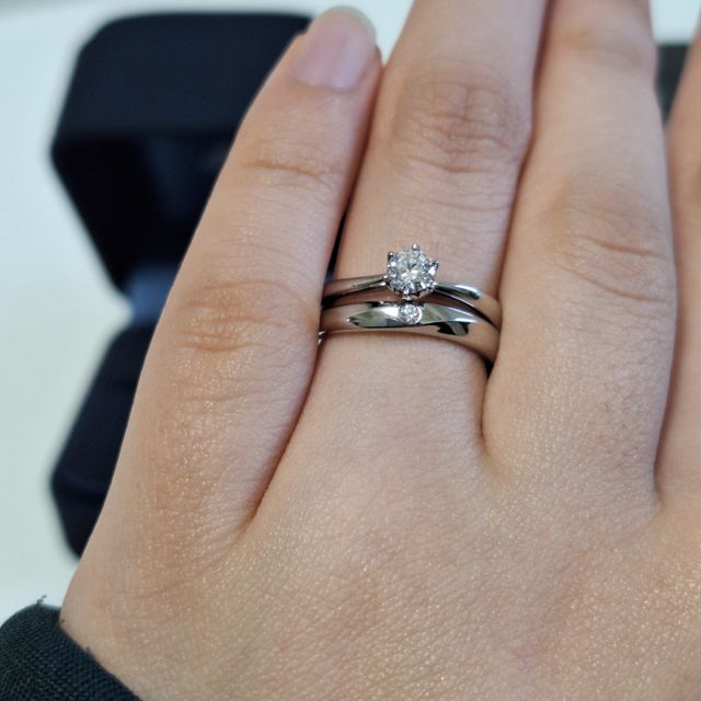 【4℃ BRIDAL(ヨンドシーブライダル)の口コミ】 結婚指輪
·色褪せないデザインだけど、ちょっと遊び心がある
&midd…