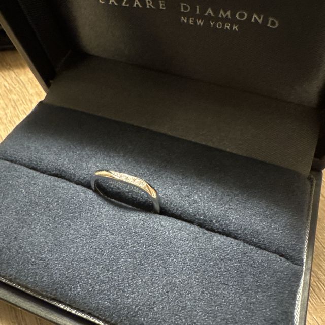 【ラザール ダイヤモンド(LAZARE DIAMOND)の口コミ】 指が綺麗に見えるところ。また、価格帯を抑えながらニューヨークのブラン…