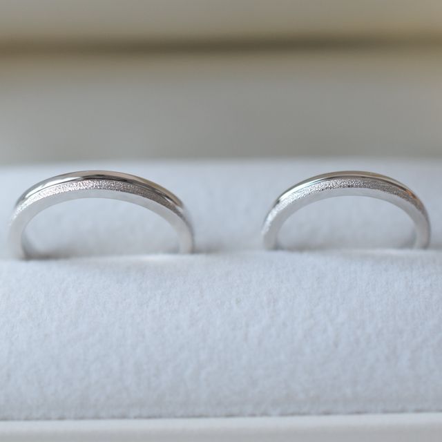 【CRAFY(クラフィ)の口コミ】 鏡面とスターダストのハーフデザインにすることで、スターダストの綺麗さ…