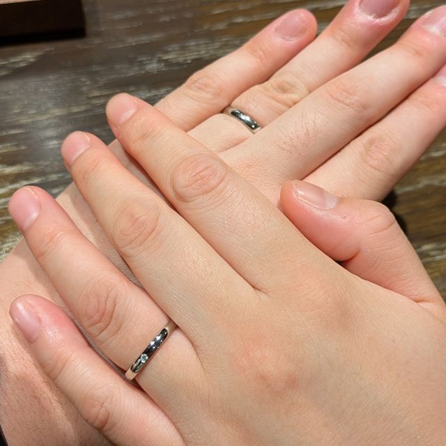 【TANZO.(鍛造指輪)の口コミ】 ブランド名のとおり鍛造製法のため、鋳造に比べて丈夫で長く使える。
柔軟…