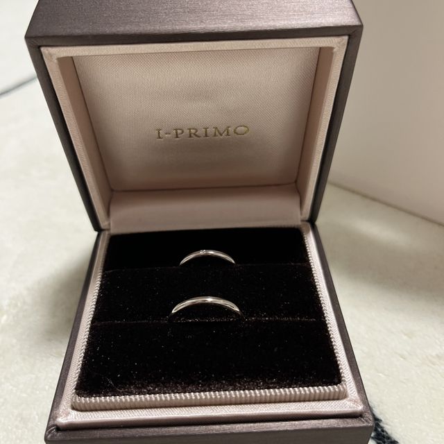 【アイプリモ(I-PRIMO)の口コミ】 とにかくシンプル！という希望を叶えてくれた指輪です！
女性用は1粒のダ…