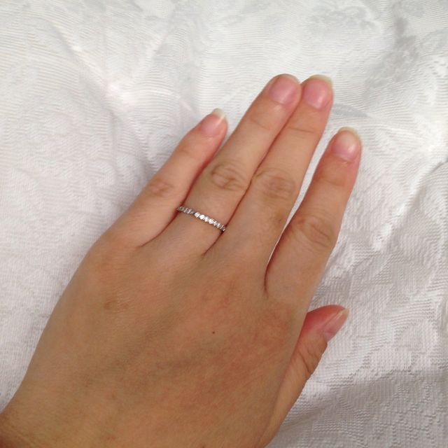 【サマンサティアラブライダル(Samantha Tiara Bridal)の口コミ】 婚約指輪を気に入っていたので同じブランドで探していたから。また、指輪…