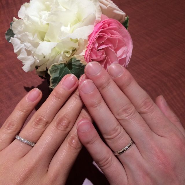 【ギンザタナカブライダル(GINZA TANAKA BRIDAL)の口コミ】 地金のみのシンプルな結婚指輪は余り好みでは無かったので、
ダイヤが付い…