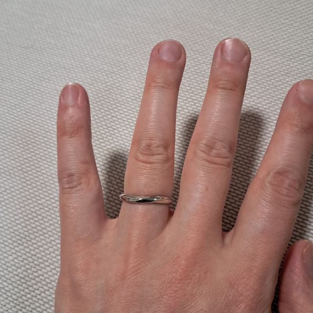 【アイプリモ(I-PRIMO)の口コミ】 着け心地よく、デザインもリングに捻りが入っており、シンプルかつ飽きが…