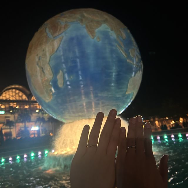 【ケイウノ ブライダル(K.UNO BRIDAL)の口コミ】 他にはなく独自のデザインだが、派手すぎずバランスの良いデザインである…